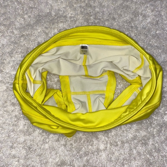 FLEO neon yellow shorts! - Picture 3 of 4